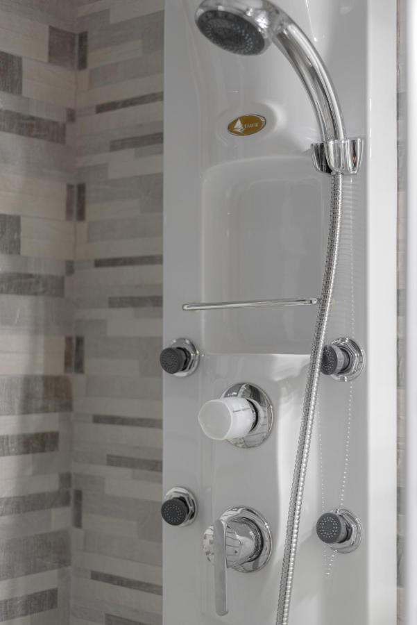 Acropolis Deluxe Apartment Athens Luaran gambar